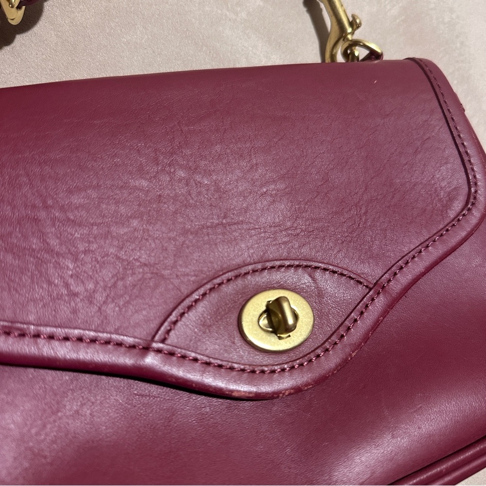 J.W. Hulme Burgundy Leather Crossbody Bag Brass Turn Lock - Picture 6 of 6